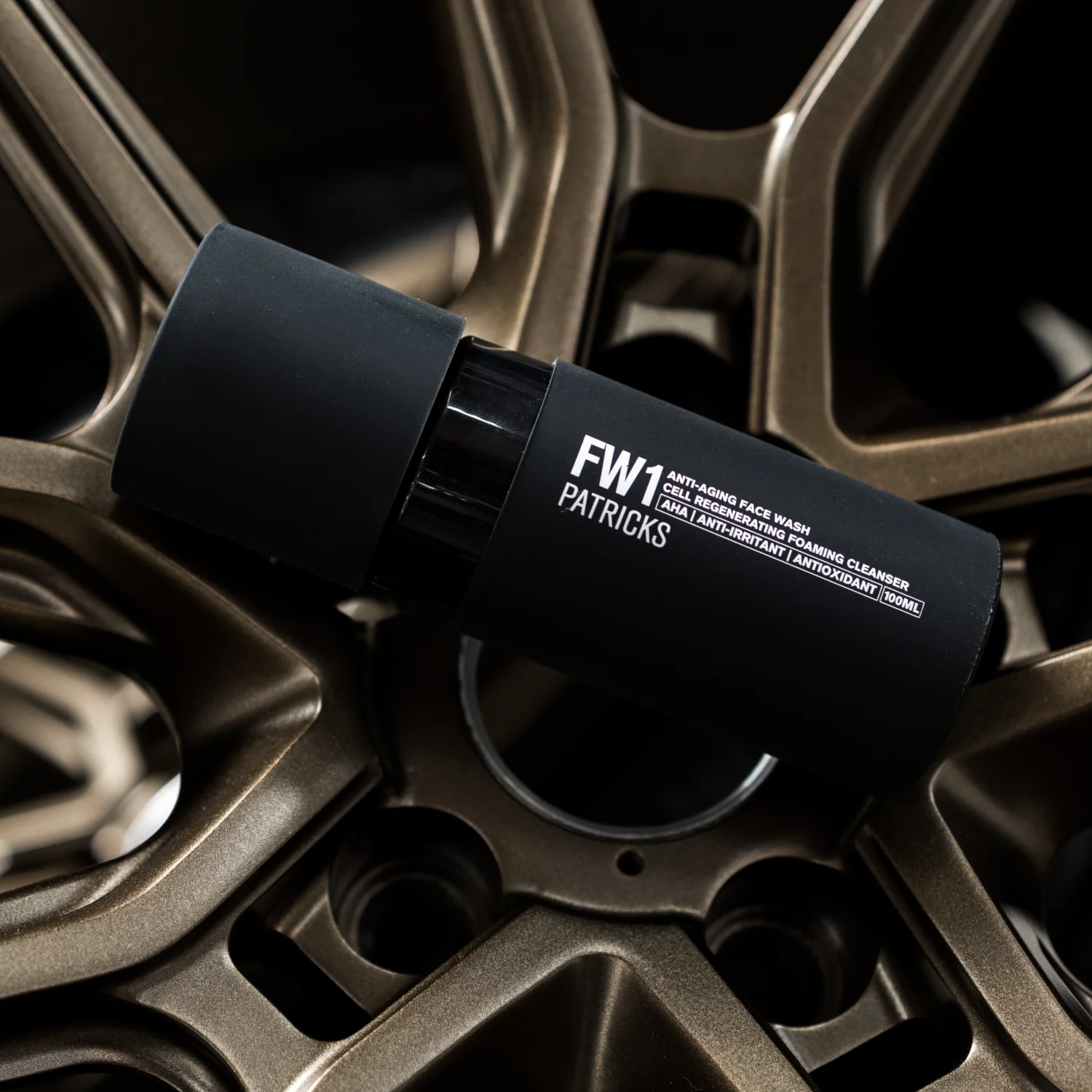 FW1 | CELL REGENERATING FOAMING CLEANSER - Image 3